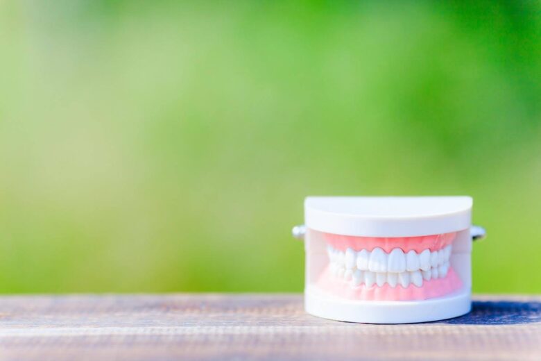 インビザライン治療前の親知らず抜歯はどのくらい腫れる?